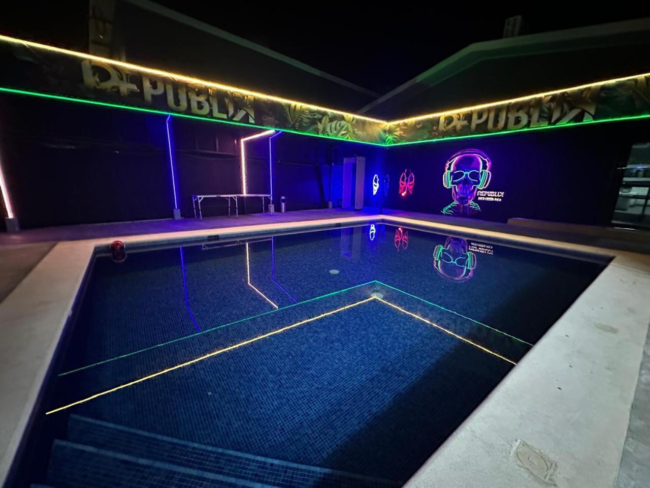 Republik Hotel, Bistro And Nightclub On Site Jacó Exterior foto